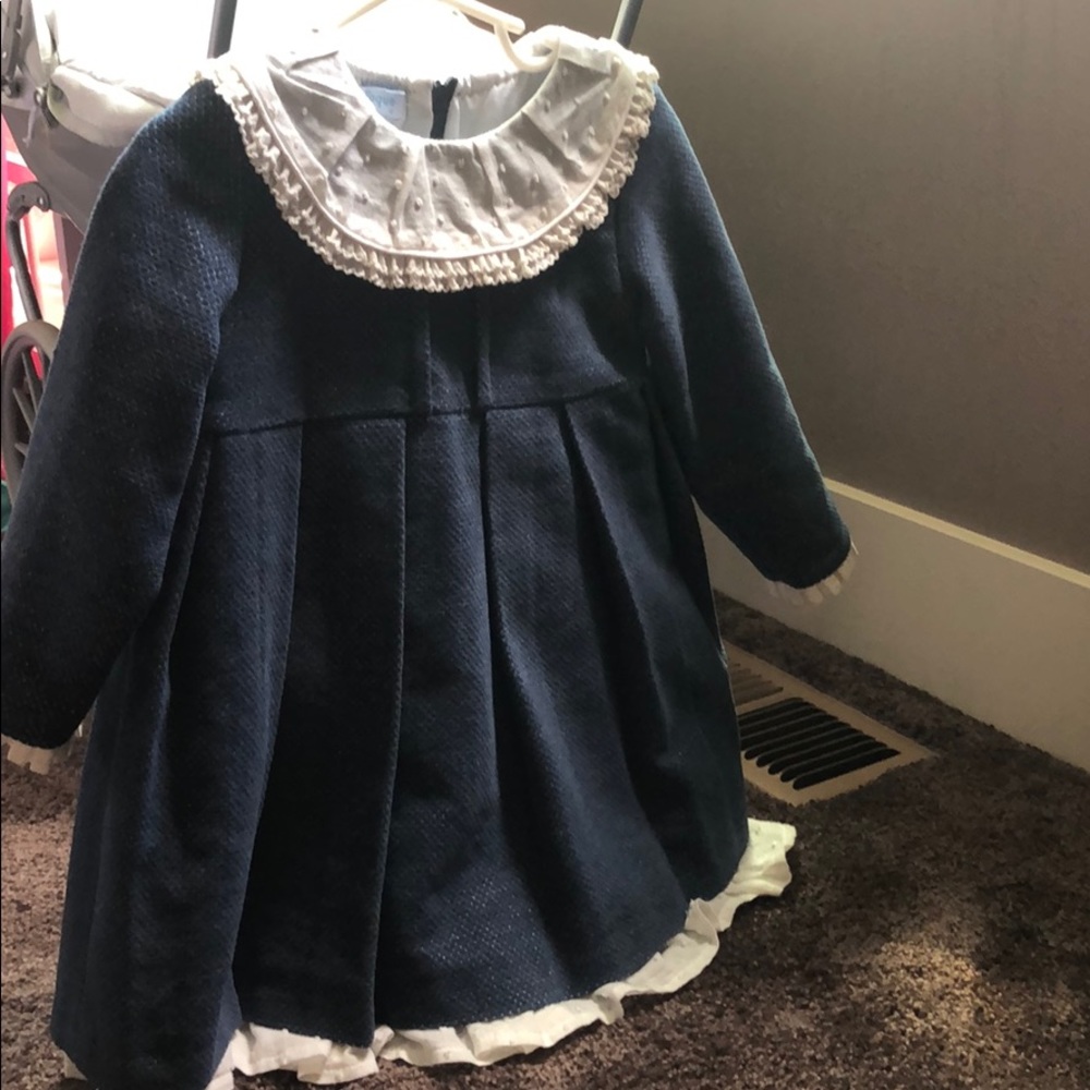 Blue dress with detail collar